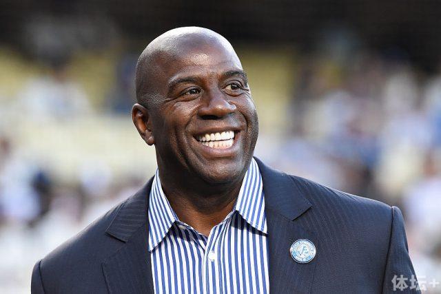 李晓旭迎来CBA生涯700场里程碑 身前只剩周鹏